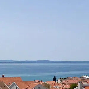 Four You-with Sea View Apartment