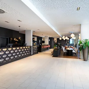 Leonardo Hauptbahnhof Hotel Vienna