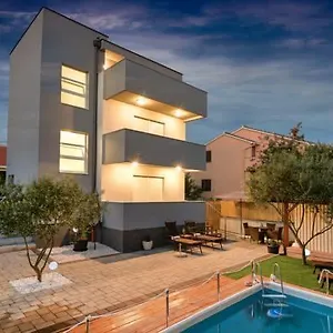 Spant Apartment